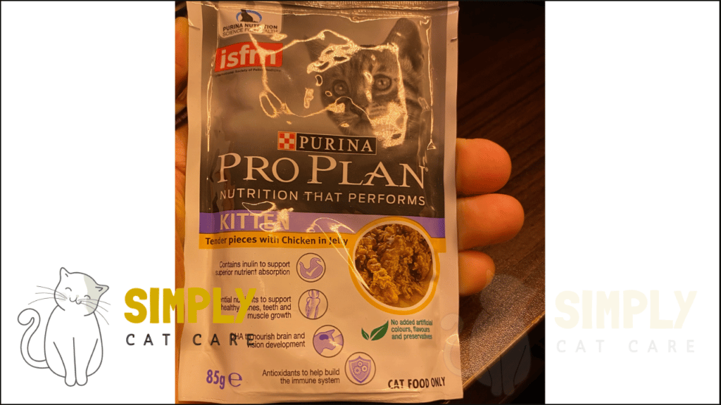 Purina Pro Plan tender pieces with chicken in jelly (Australia).