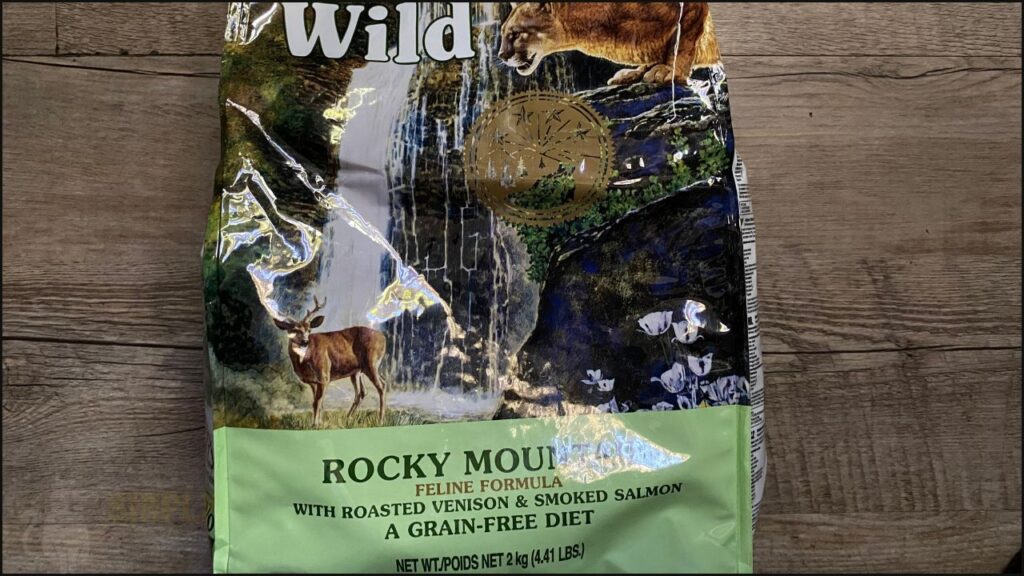 Front label of Taste of the Wild cat food