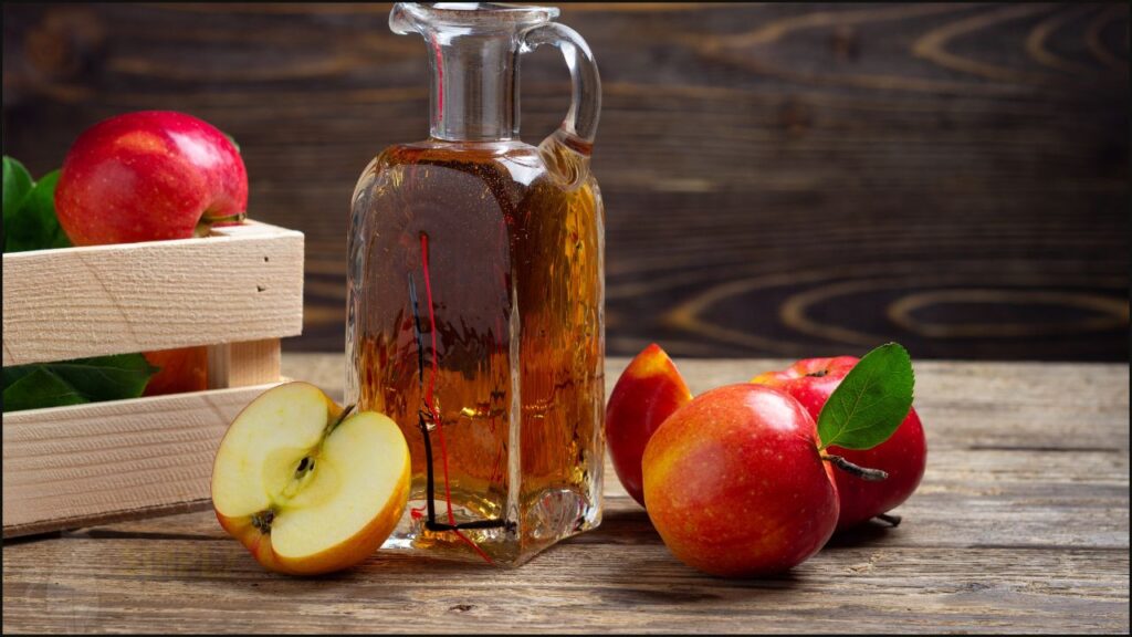 Apple cider vinegar (read more about whether home remedies for fleas on cats work) >>