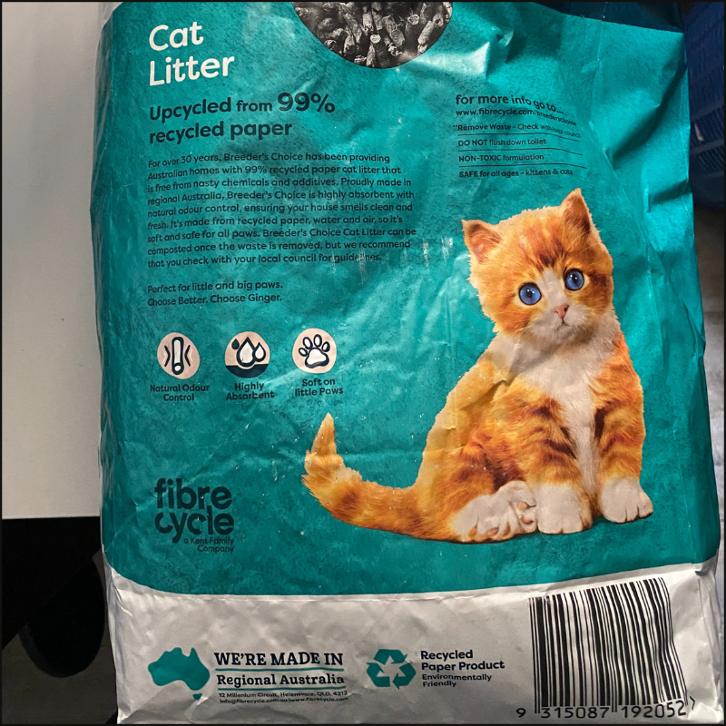 Back label of Breeder's Choice cat litter (C) Simply Cat Care